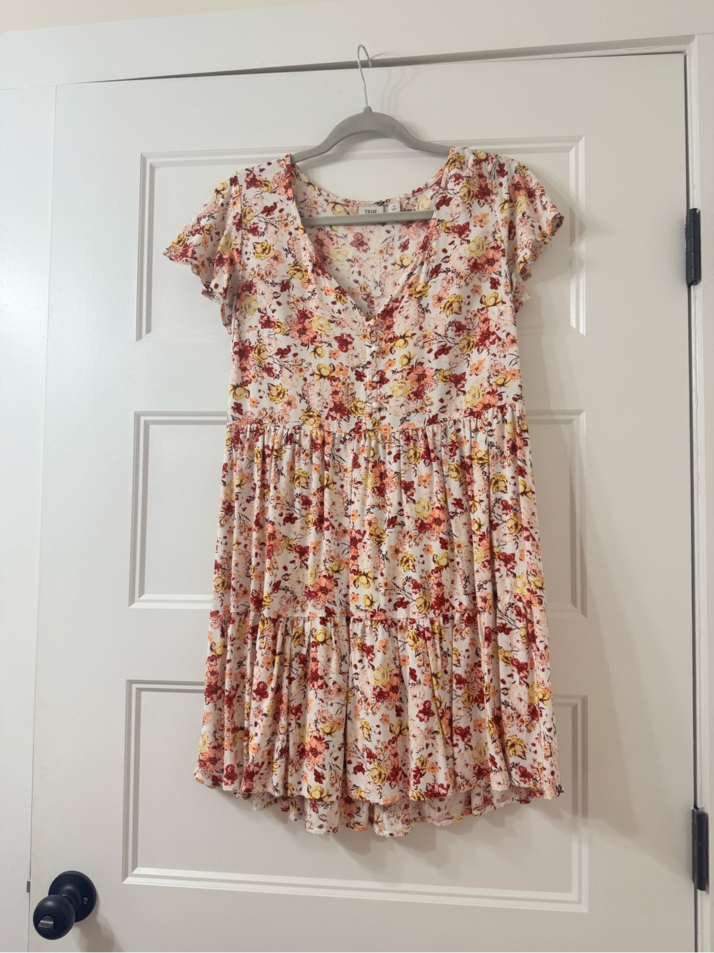 Girls Floral Tiered V-Neck Dress in Cream and Pink